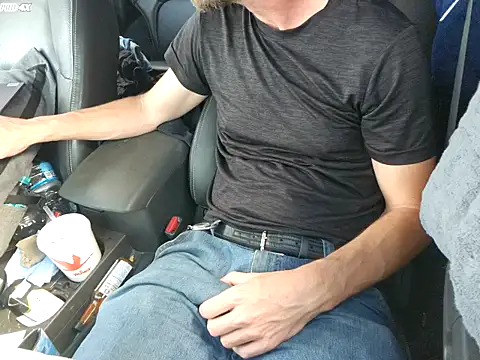 Snapshot of nineinchbronco chatting on March 2, 7:54 pm nineinchbronco online show from March 2, 7:54 pm