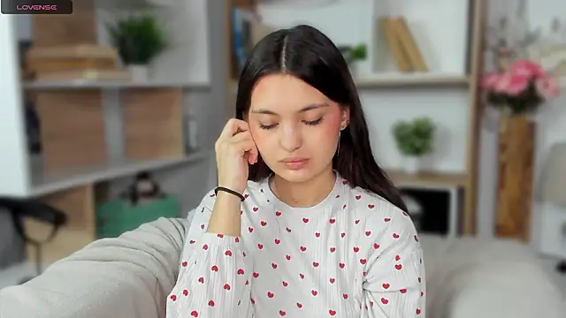 MirthaBolduan online show from March 5, 8:11 am