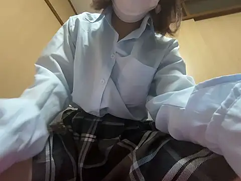 airi-ai0302 online show from May 3, 6:22 pm