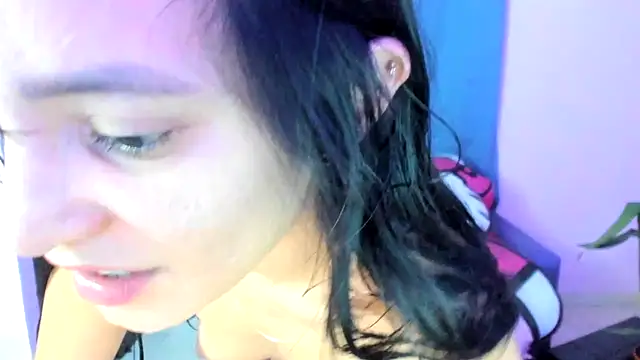 Snapshot of doll_katiuska chatting on July 12, 12:17 pm doll katiuska online show from July 12, 12:17 pm