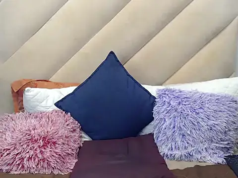 TokyoXXX online show from April 16, 9:39 pm