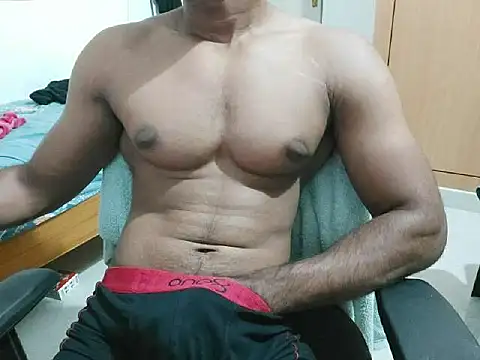kratosTheHunk online show from June 29, 6:51 pm