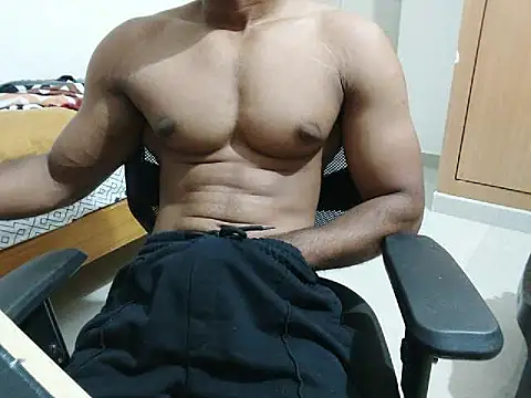 kratosTheHunk online show from April 14, 7:35 am