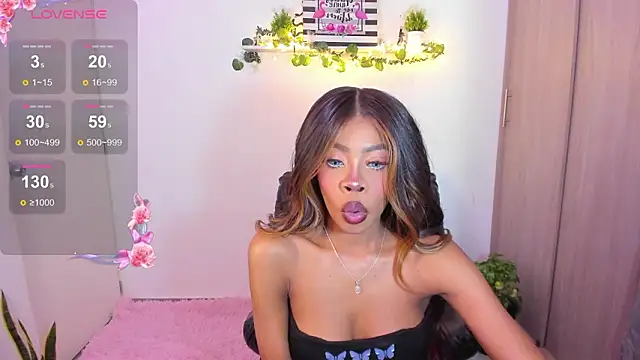 Snapshot of ariabrown23 chatting on March 9, 6:22 pm ariabrown23 online show from March 9, 6:22 pm