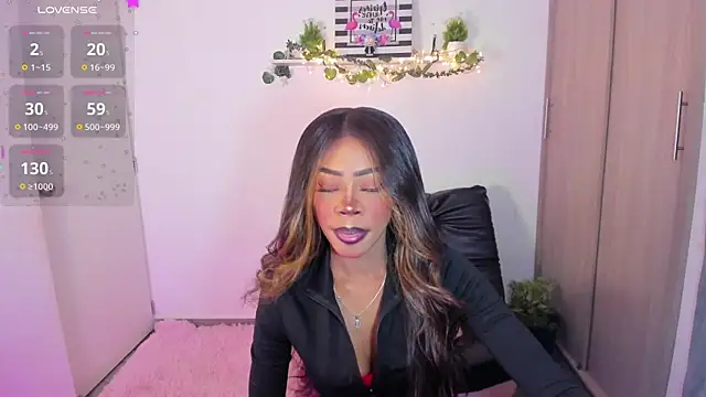 ariabrown23 online show from May 2, 2:28 am