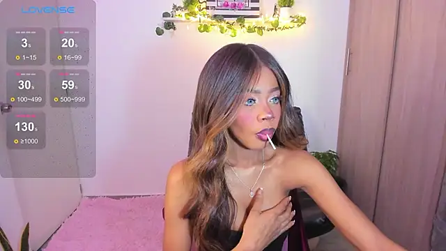 Snapshot of ariabrown23 chatting on March 13, 9:20 pm ariabrown23 online show from March 13, 9:20 pm