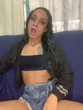 YasmimMayers online show from March 28, 4:19 pm