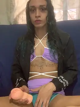 YasmimMayers online show from March 24, 1:55 pm