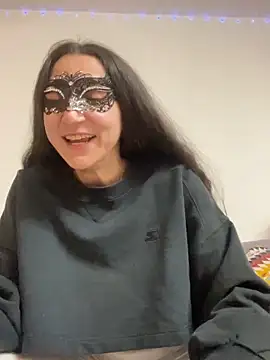 SwissLeonie online show from March 6, 8:04 pm