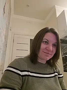 LaraHarper online show from April 5, 10:05 pm