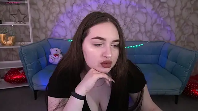 Snapshot of RapunzelAngel chatting on April 24, 6:04 am RapunzelAngel online show from April 24, 6:04 am