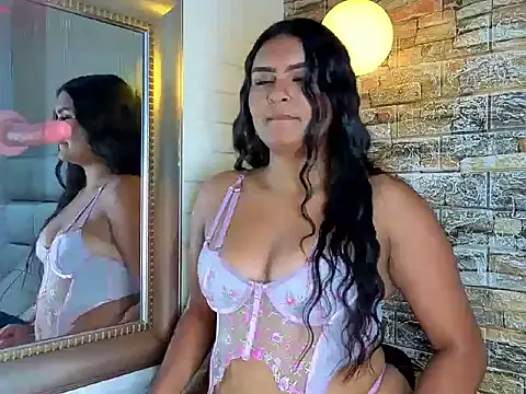 amarahanks11 online show from March 1, 10:54 pm