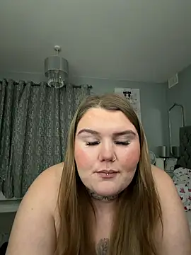 BeeMay22 online show from March 3, 10:50 pm