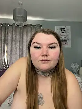 BeeMay22 online show from April 1, 8:48 am