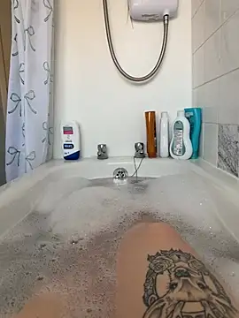 BeeMay22 online show from March 15, 10:44 am