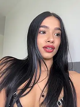 Bella Smithe online show from May 27, 4:03 pm