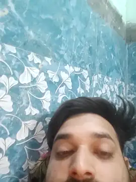 areee214 online show from April 14, 9:20 pm