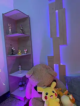 Taylor  0 online show from March 24, 1:11 pm