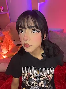 Taylor  0 online show from April 26, 1:08 pm