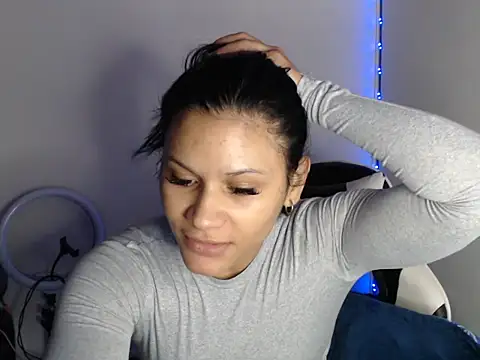 Snapshot of KathLovee chatting on May 11, 1:01 pm KathLovee online show from May 11, 1:01 pm