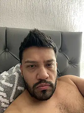 leonartho223 online show from March 2, 3:29 am