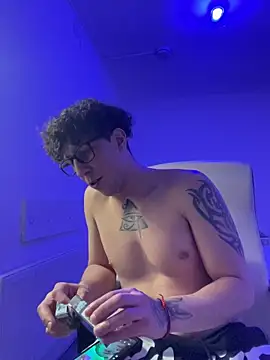 TitanNoir online show from March 12, 11:20 pm