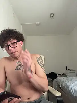 TitanNoir online show from March 8, 8:50 am