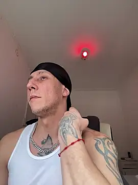 TitanNoir online show from March 29, 1:57 pm