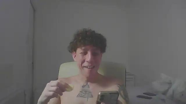 Snapshot of TitanNoir chatting on March 2, 2:01 am TitanNoir online show from March 2, 2:01 am