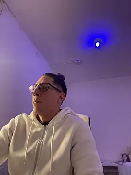 TitanNoir online show from March 23, 11:04 pm