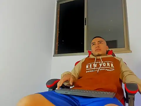 Mnell28 online show from March 2, 2:45 am