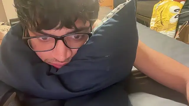 Snapshot of nickabraham chatting on March 2, 5:08 am nickabraham online show from March 2, 5:08 am