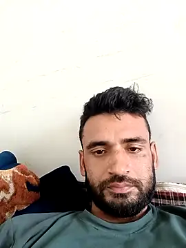 Snapshot of gauravsexy chatting on May 6, 4:27 am gauravsexy online show from May 6, 4:27 am