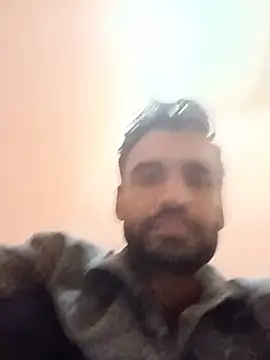 Snapshot of gauravsexy chatting on June 8, 9:37 pm gauravsexy online show from June 8, 9:37 pm