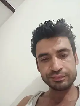 Snapshot of gauravsexy chatting on June 26, 8:47 pm gauravsexy online show from June 26, 8:47 pm