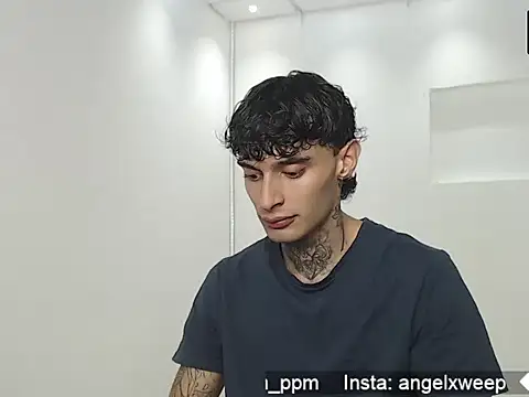 yourxcyberxangel online show from March 18, 12:47 am