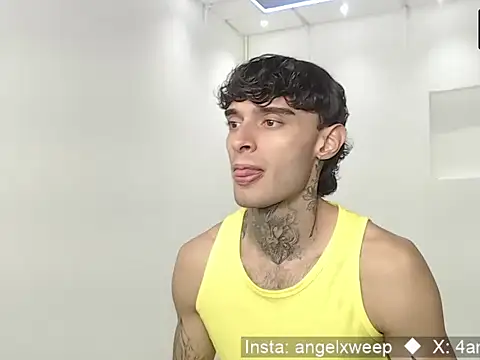 yourxcyberxangel online show from March 22, 5:36 pm