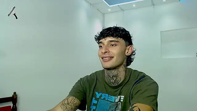 yourxcyberxangel online show from March 6, 3:23 am