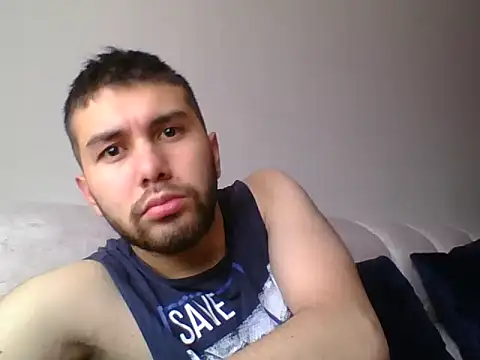 Snapshot of liam-lewis chatting on March 5, 1:19 pm liam-lewis online show from March 5, 1:19 pm
