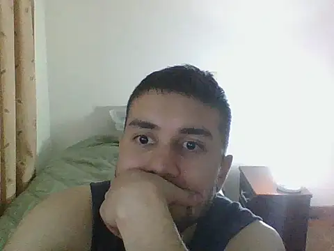 Snapshot of liam-lewis chatting on March 7, 6:31 am liam-lewis online show from March 7, 6:31 am