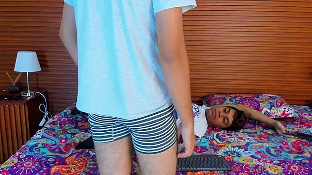 peakk twiinns online show from April 13, 11:47 am