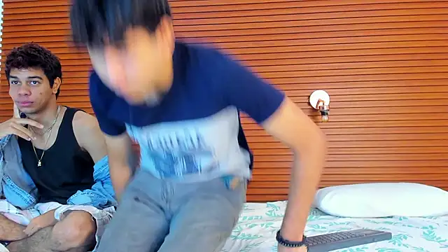 peakk twiinns online show from March 5, 11:18 am