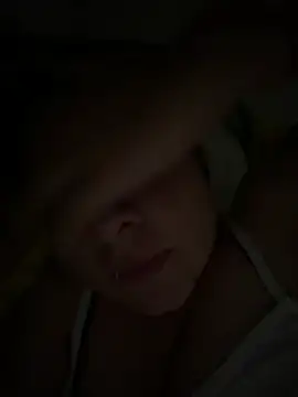 Zoe Luxxe  online show from April 5, 8:37 pm