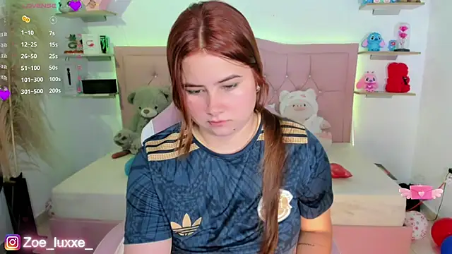 Zoe Luxxe  online show from July 7, 11:19 pm