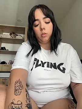 Encore Angel online show from April 12, 8:45 pm