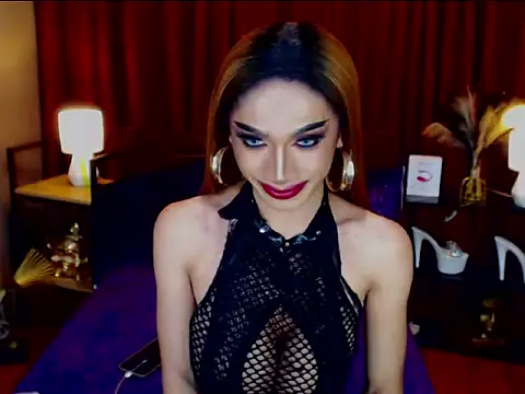 KieraLee online show from April 28, 2:27 am