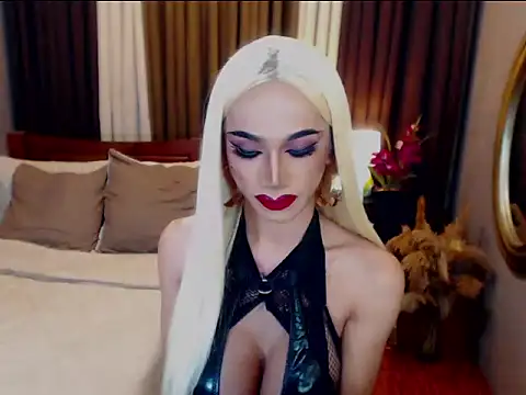 KieraLee online show from March 4, 7:43 pm