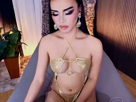 Snapshot of nikkieviolante chatting on July 19, 2:20 am nikkieviolante online show from July 19, 2:20 am