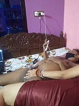 Snapshot of Couple_hot999 chatting on July 26, 8:27 pm Couple hot999 online show from July 26, 8:27 pm