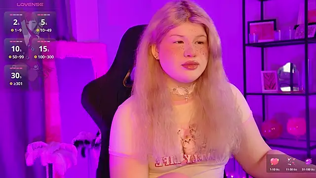 LilithNlsn online show from March 14, 3:29 pm